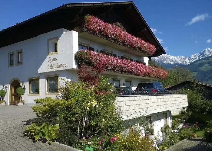 Hotel Garni Muehlanger Dorf Tirol